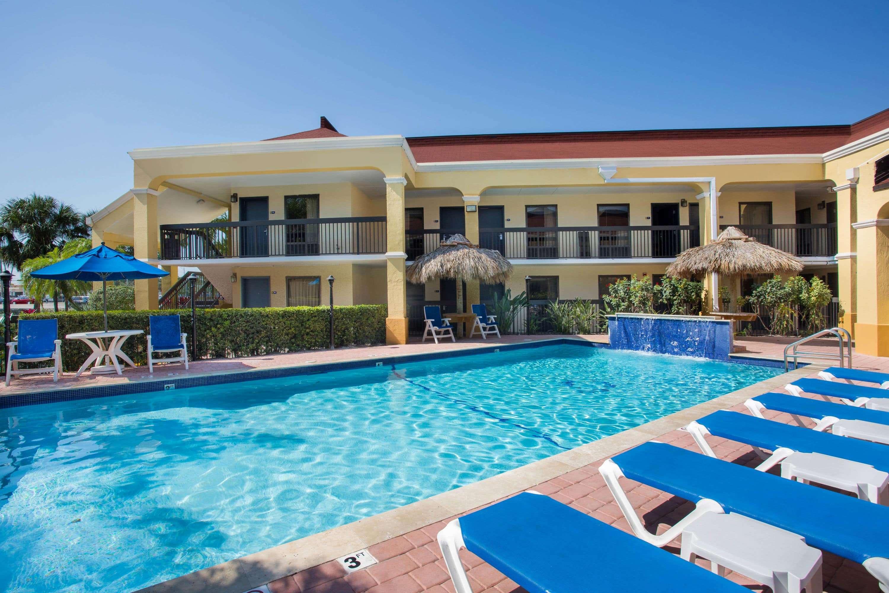 Days Inn By Wyndham Florida City Εξωτερικό φωτογραφία
