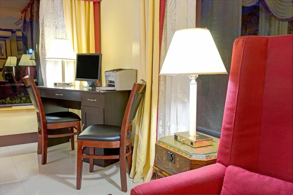 Days Inn By Wyndham Florida City Εξωτερικό φωτογραφία